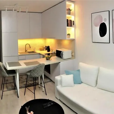 Urban - Free Parking, Energy, Modern Style * Μπρατισλάβα