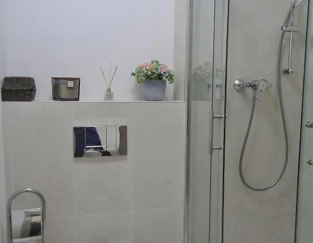 Urban - Free Parking, Energy, Modern Style *